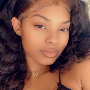 Meet your Posher, Lauryn